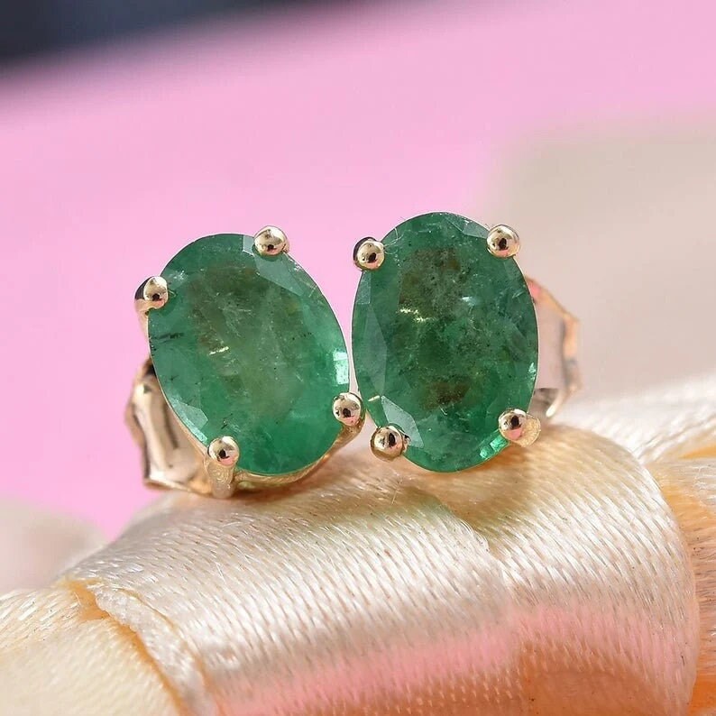 14K Yellow Gold Emerald Stud Earrings, Emerald Stud, Natural Emerald Stud Earrings, Beautiful Green Stone Vintage Earring, Gift For Her