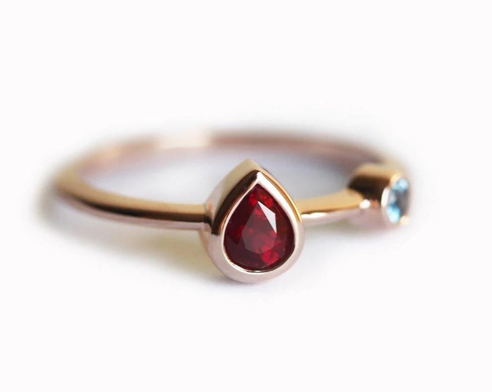 Pear Shape Ruby Engagement Ring in 14k Gold / Teardrop Ruby / Natural Ruby and Diamond Engagement Ring / July Birthstone / Promise Ring
