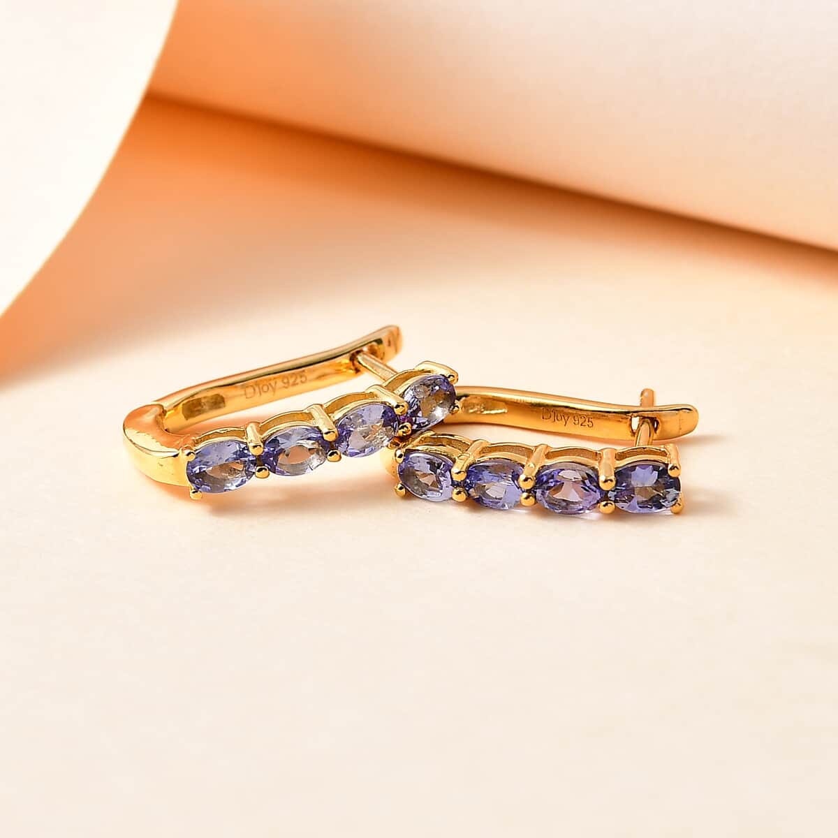 14k Yellow Gold tanzanite Hoop Earring, Hoop Earrings 14K Yellow Gold, 14K Yellow Gold Tanzanite Huggie Earrings, Gift For Her