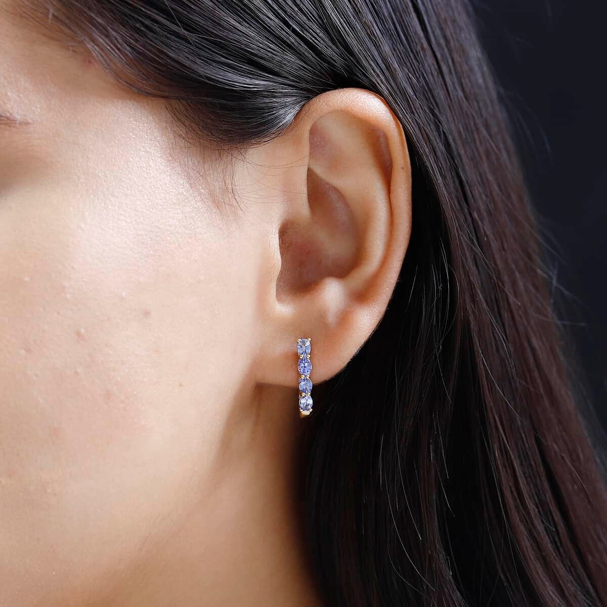 14k Yellow Gold tanzanite Hoop Earring, Hoop Earrings 14K Yellow Gold, 14K Yellow Gold Tanzanite Huggie Earrings, Gift For Her