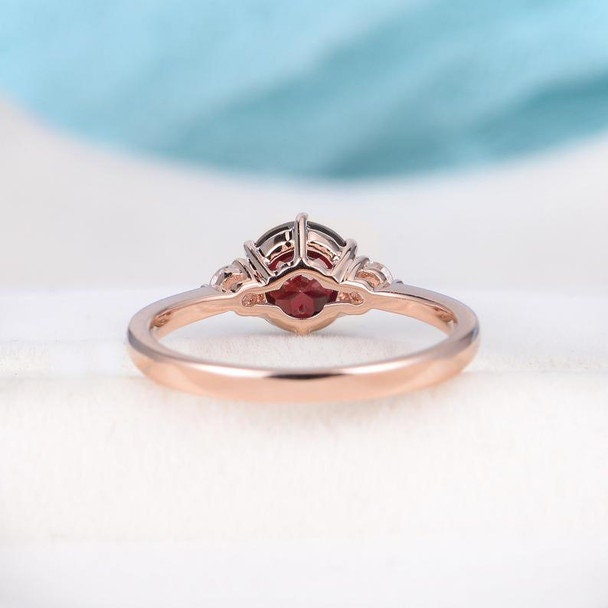 Natural garnet ring, gemstone ring, Sterling Silver Natural Garnet Ring, Girlfriend Wife Cut, January Birthstone, 14K Garnet Ring, Gold Ring