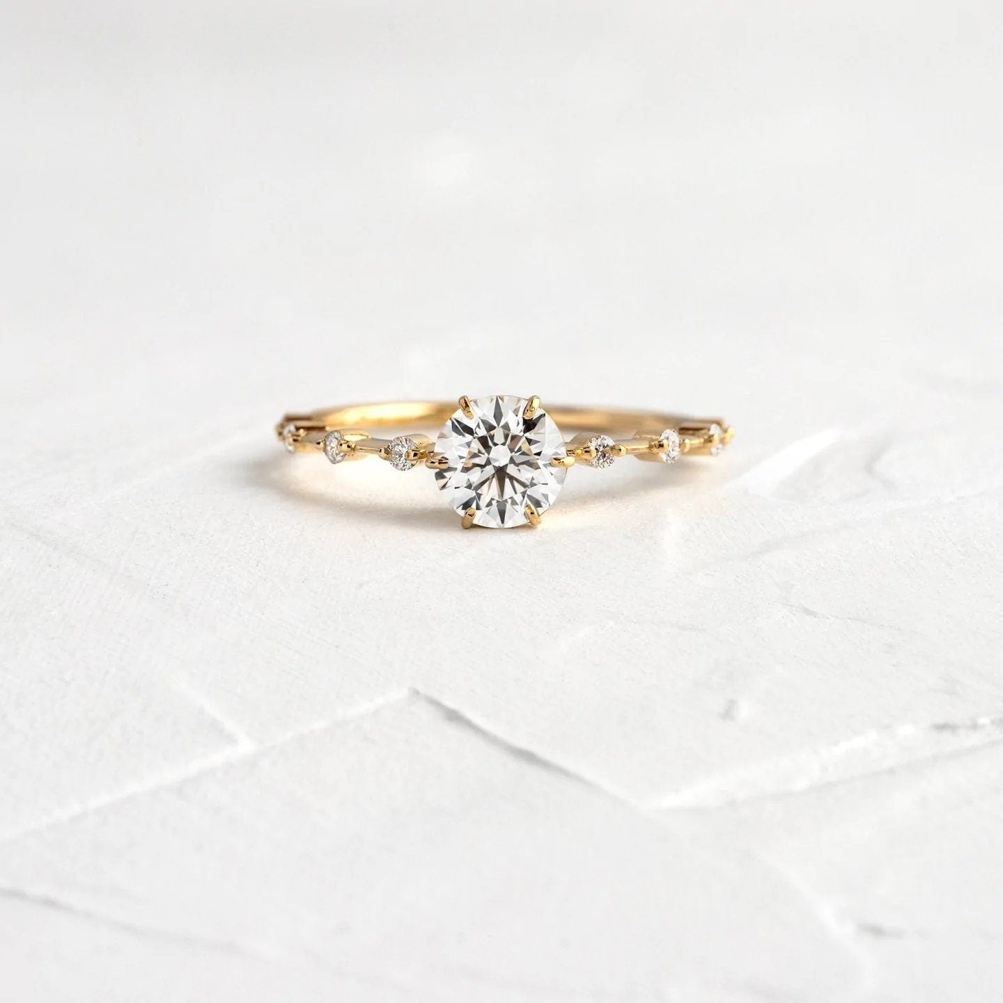 Oval Diamond Engagement Ring, Round Diamond Ring, Round 14k Gold Diamond Ring, Round simulated Diamond Ring, Distance Diamond Ring