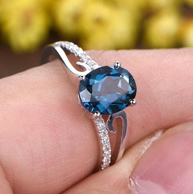 London Blue Topaz Oval Ring - Natural Gemstone in 14K Solid Gold - Perfect Gift for Mom