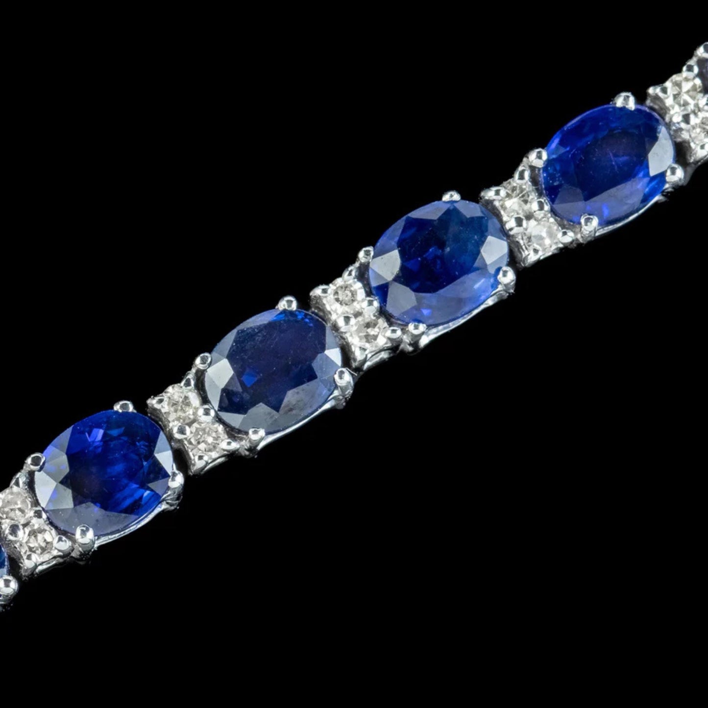 Blue Sapphire Daimond Dainty Bracelet, Blue Gemstone Bracelet, Oval Shape Sapphire Bracelet, 14k gold vermile Tennis Bracelets